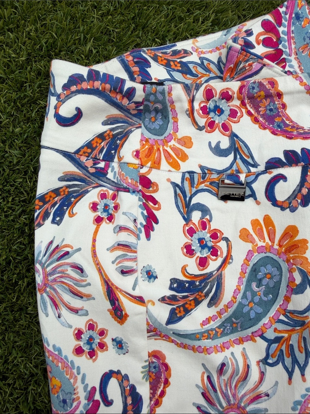 White Paisley Print Leggings - Multicolor - Picture 5 of 8